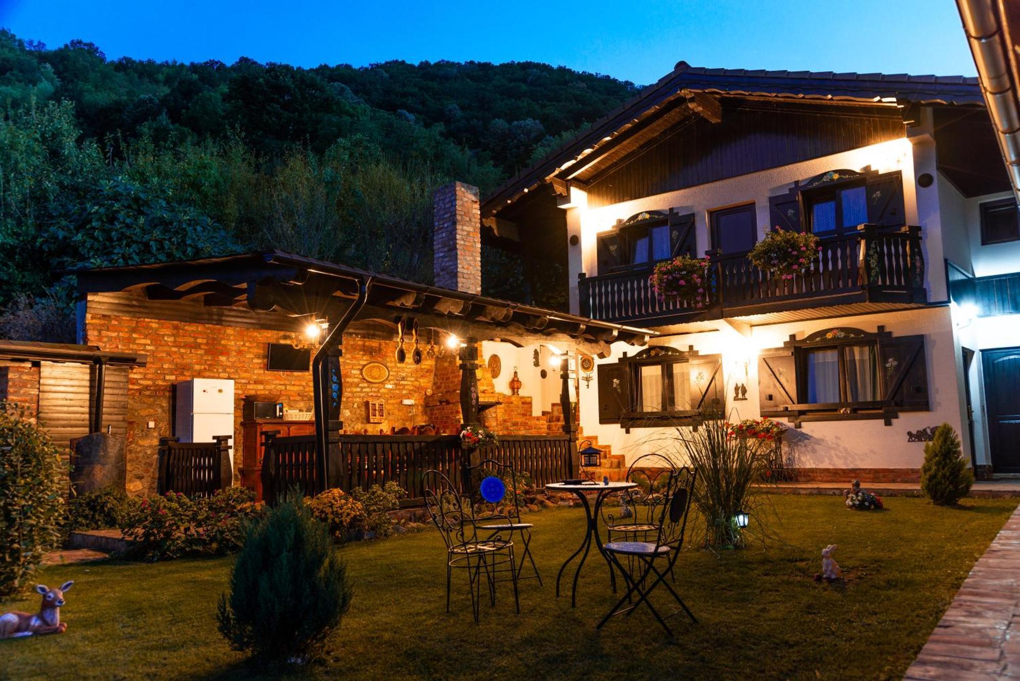 Отель Casa Soseco Оршова Экстерьер фото