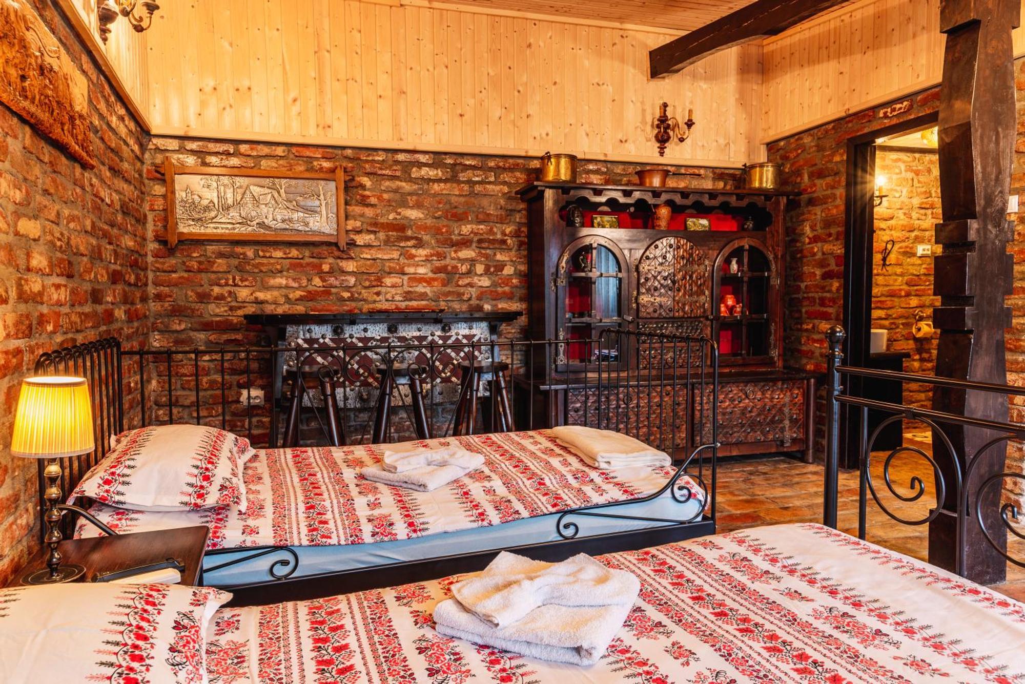 Отель Casa Soseco Оршова Экстерьер фото