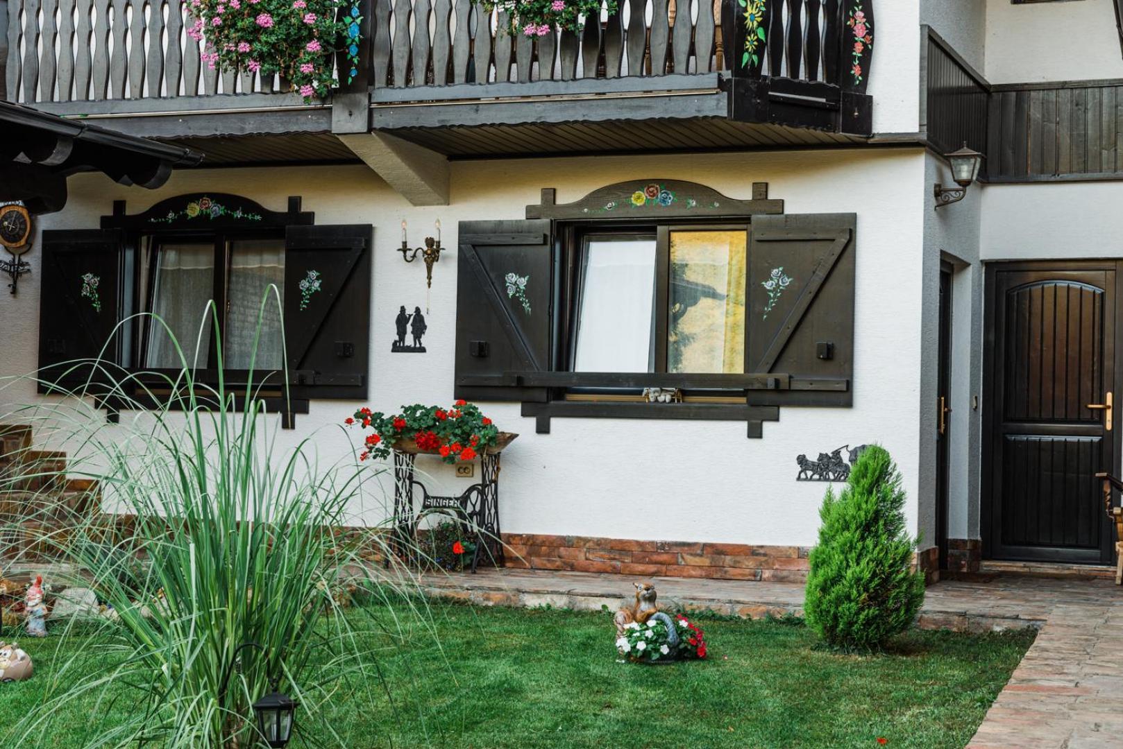 Отель Casa Soseco Оршова Экстерьер фото